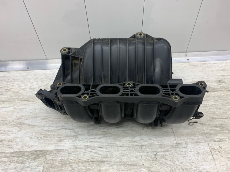 Коллектор впускной TOYOTA AVENSIS 1AZFE 2001