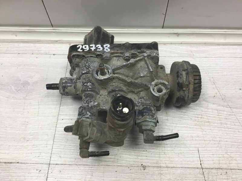 Кран уровня пола главный MAN TGA 12.2 2007