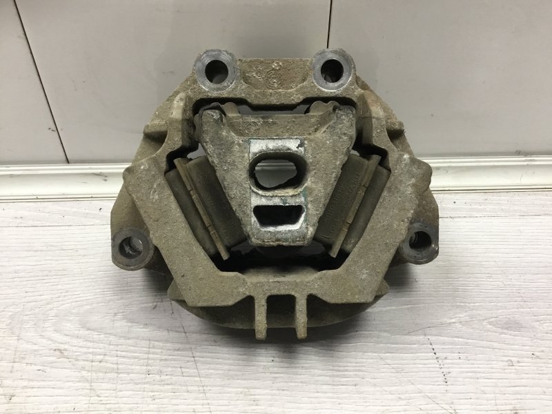 Подушка двигателя Volvo FL 7.2 2008