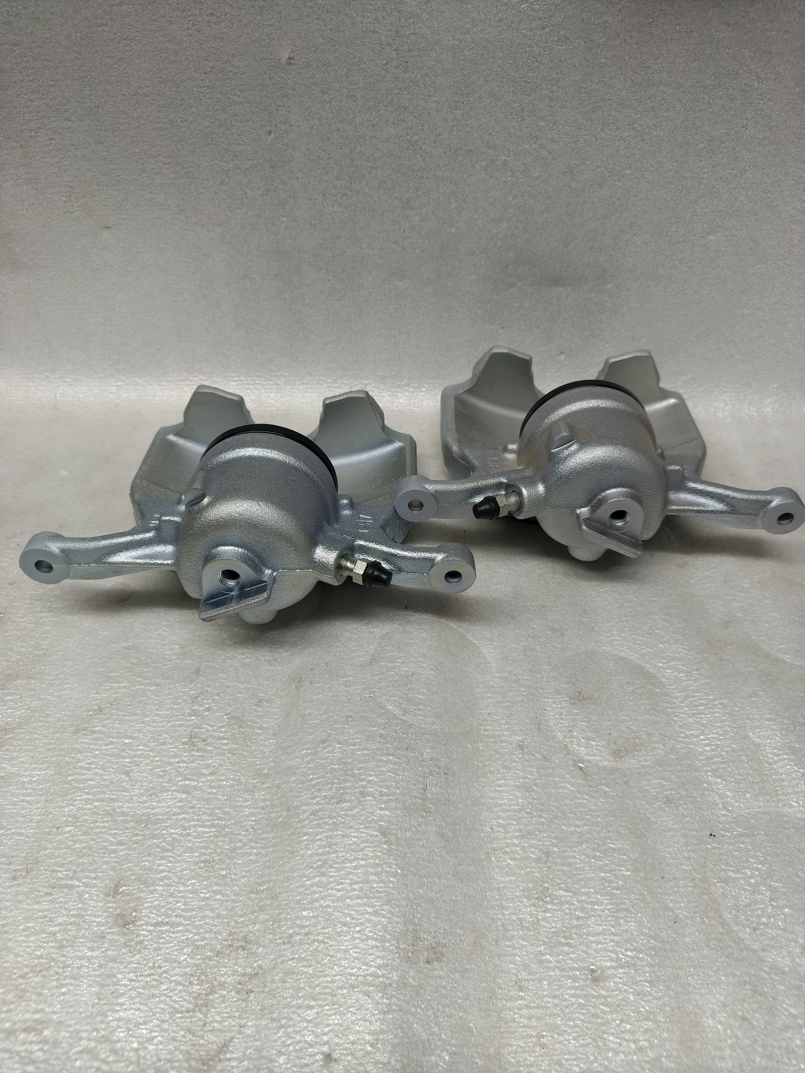 Передний тормозной суппорт MQB Skoda Volkswagen Audi Seat