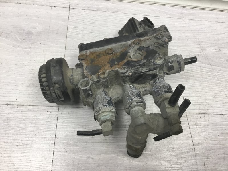 Кран уровня пола главный MAN TGA 12.2 2007