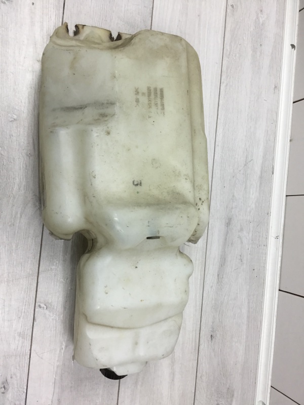 Бачок омывателя Renault Midlum DXI 5 5.8 2011