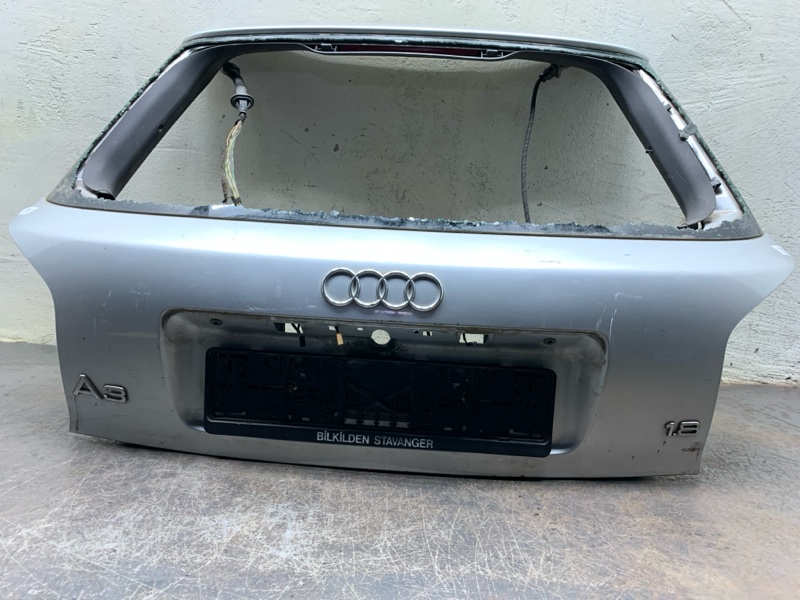 Крышка багажника голая AUDI A3 1.8 2001