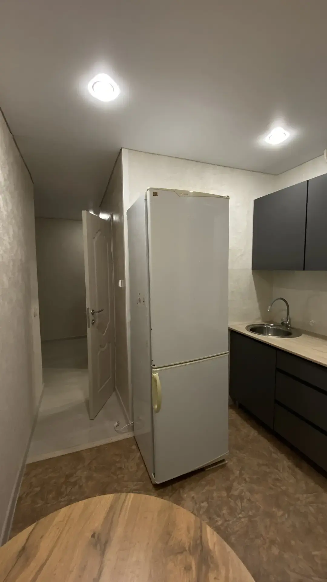 Продам 2 ком кВ 43м2