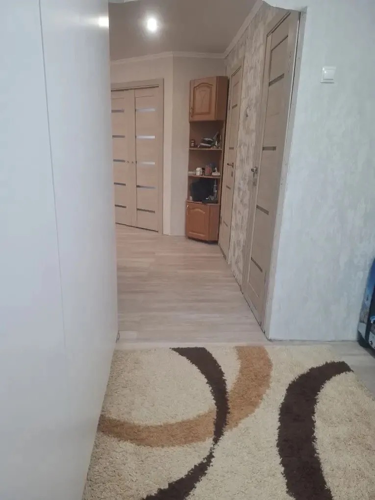 Продам 3 комнатную квартиру