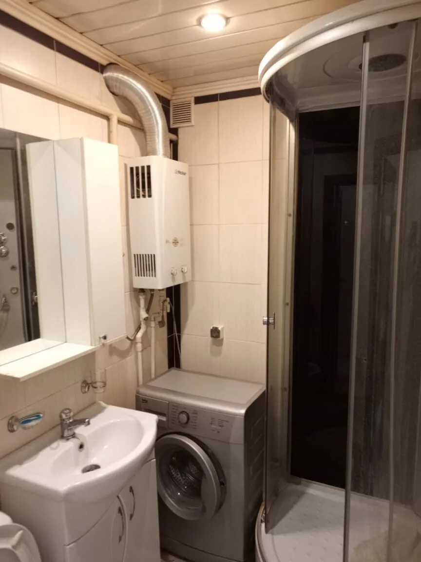 Продается 2 ком кВ 42 м2