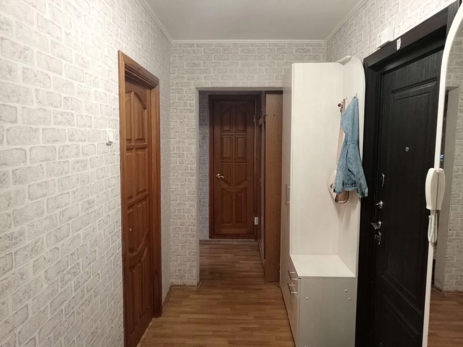 Продам 2 комика 47 м 2
