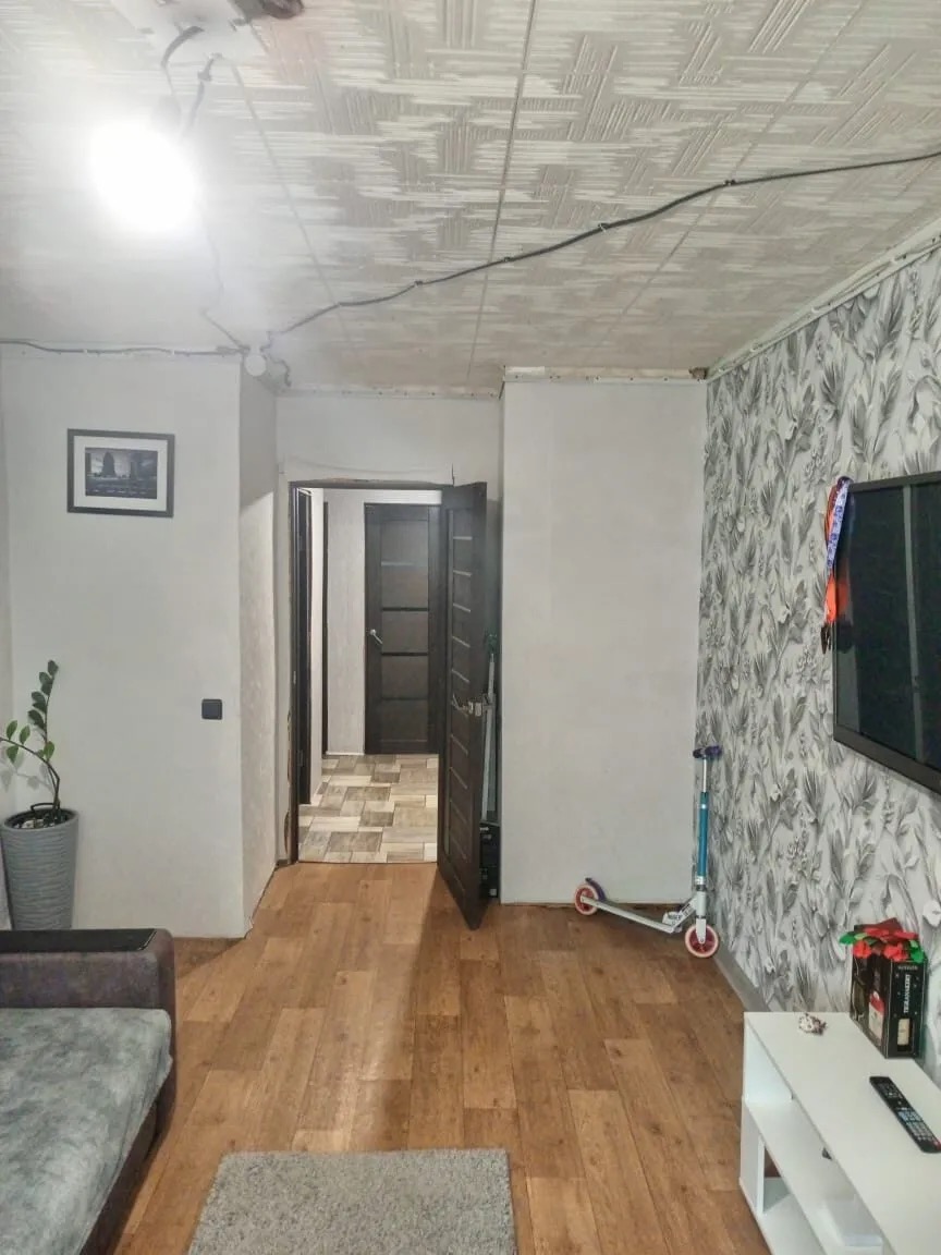 Продам 2 ком кВ 42 м2