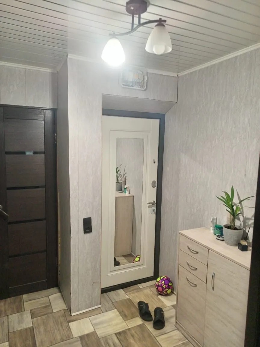 Продам 2 ком кВ 42 м2