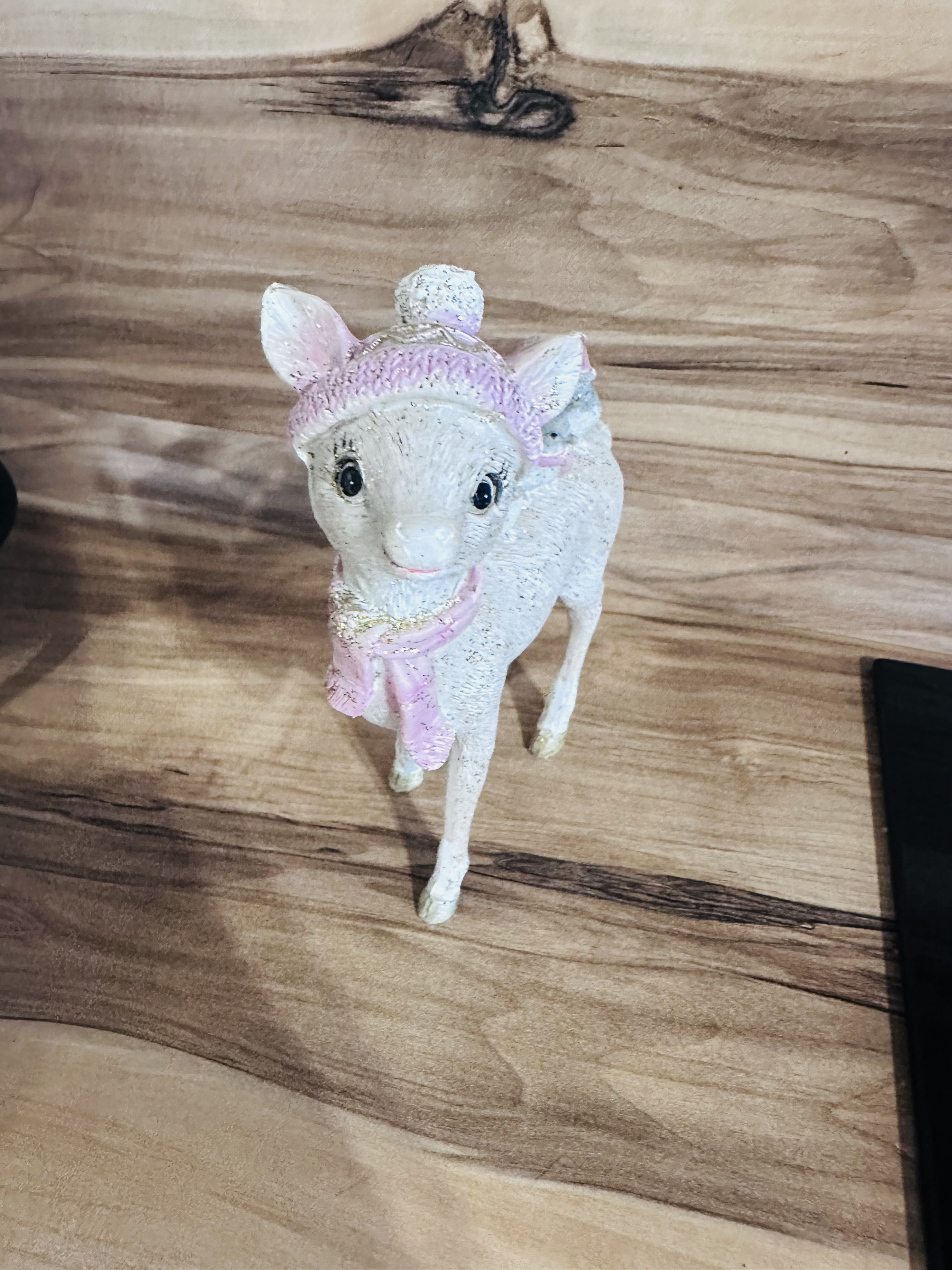 Новогодний олененок