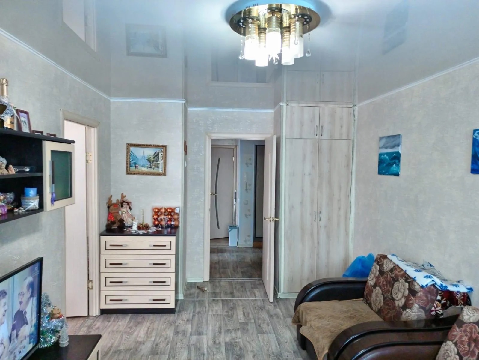 Продам 2 ком кВ 42 м2