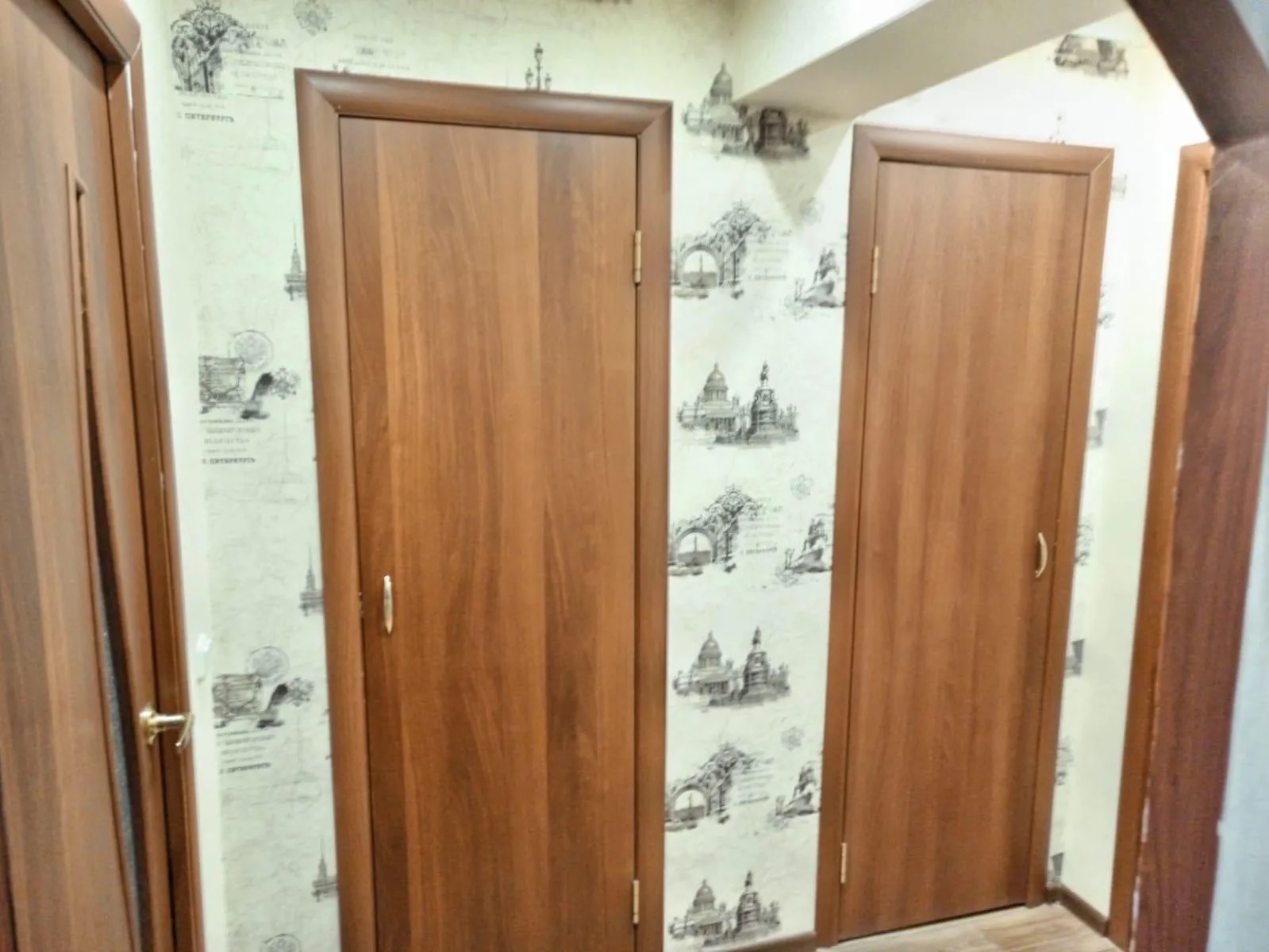 Продам 2 ком кВ 43 м2