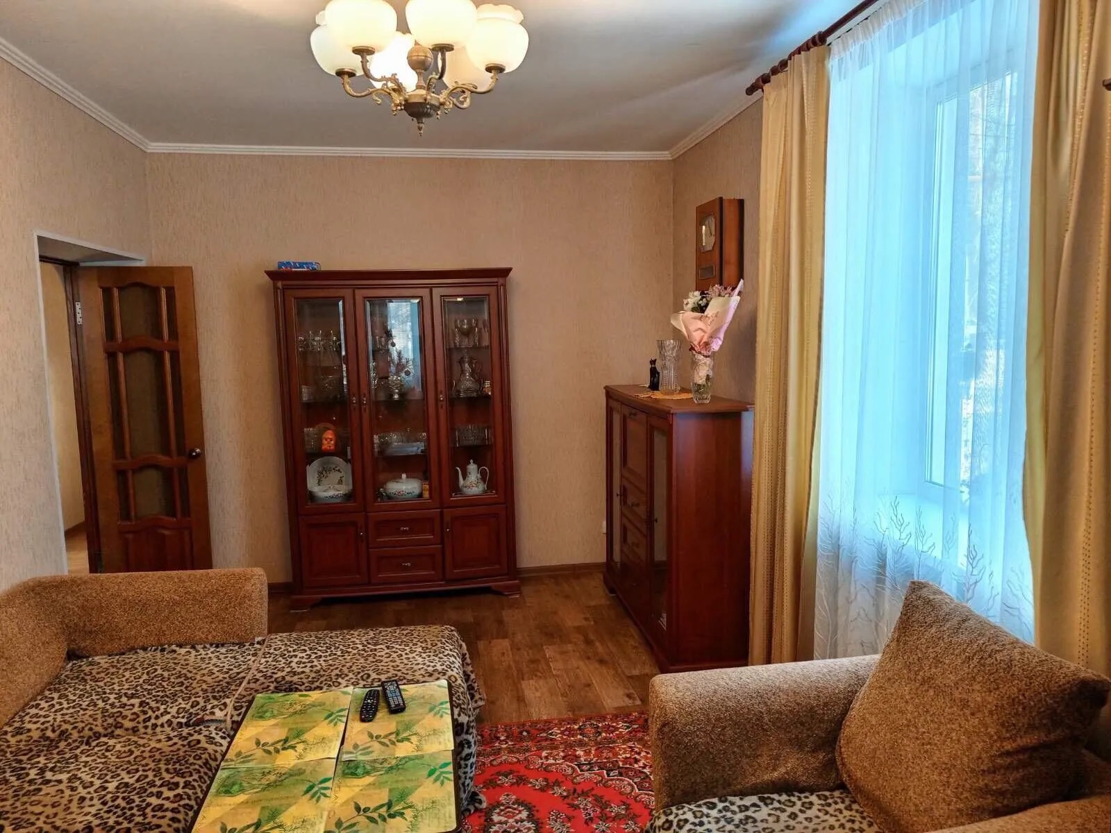 Продам 2 ком кВ 42м2