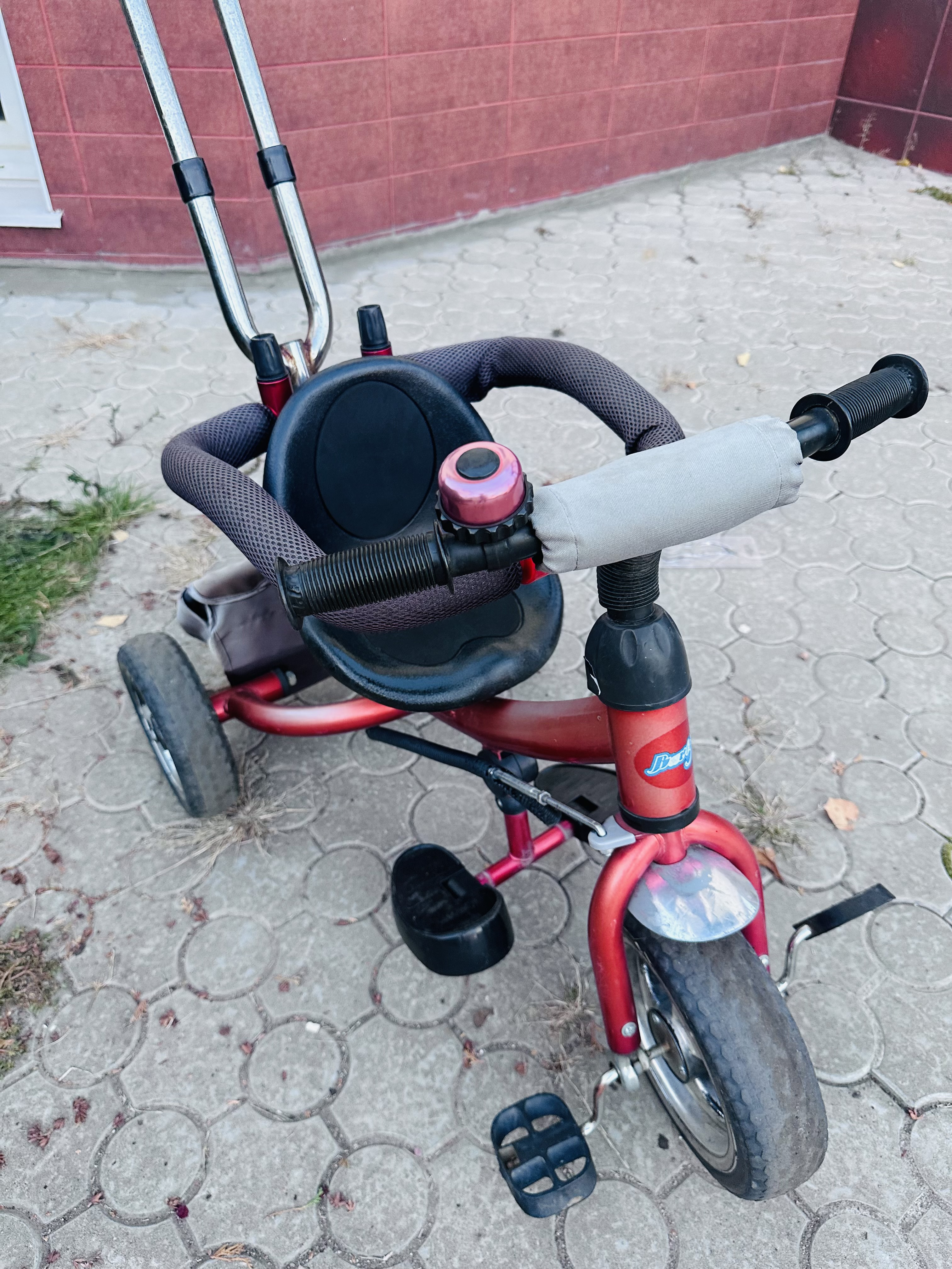 Велосипед детский с ручкой