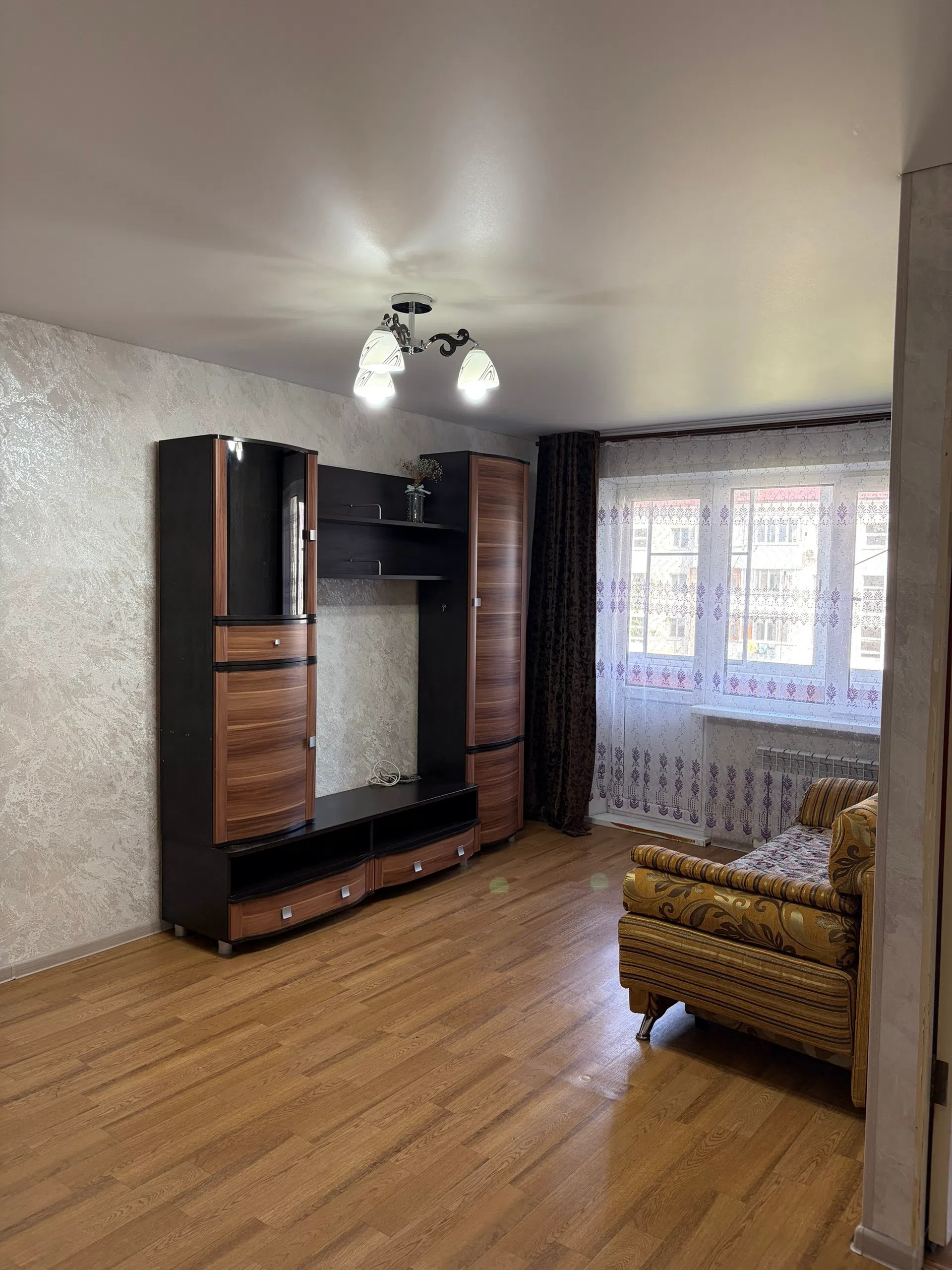 Продам 2 ком кВ 42м2