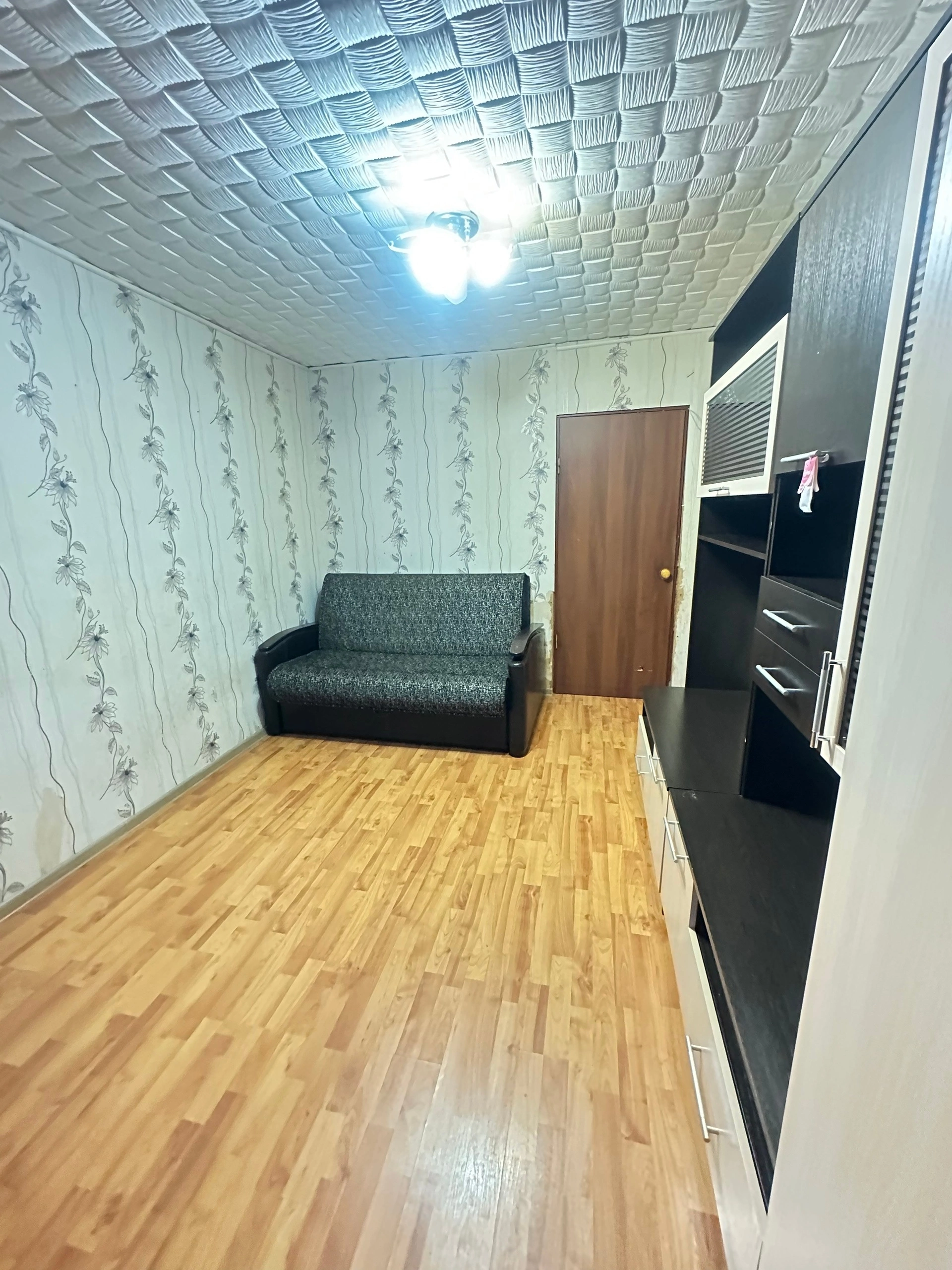Продам 1 ком кВ 30 м2