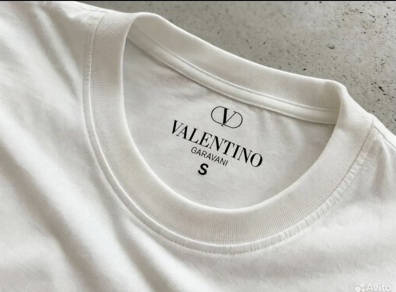 Футболка женская VALENTINO