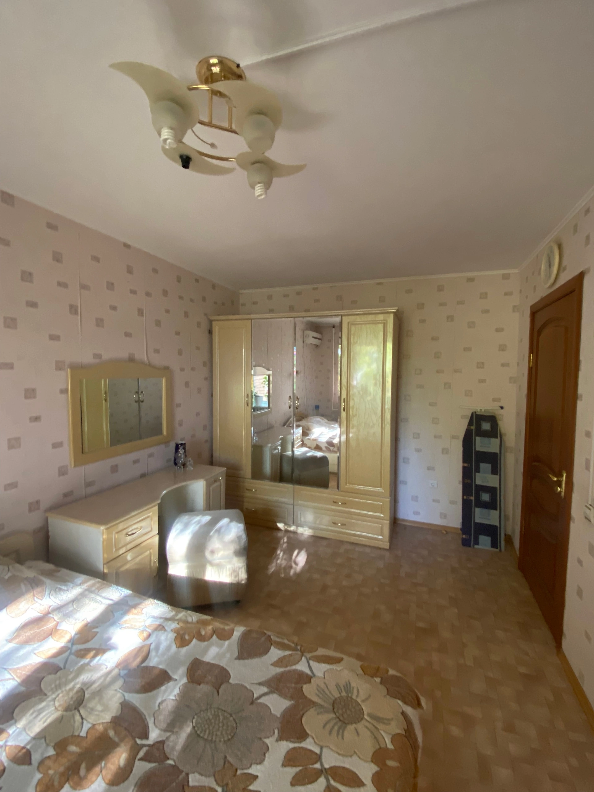 Продам 2 ком кВ 42м2