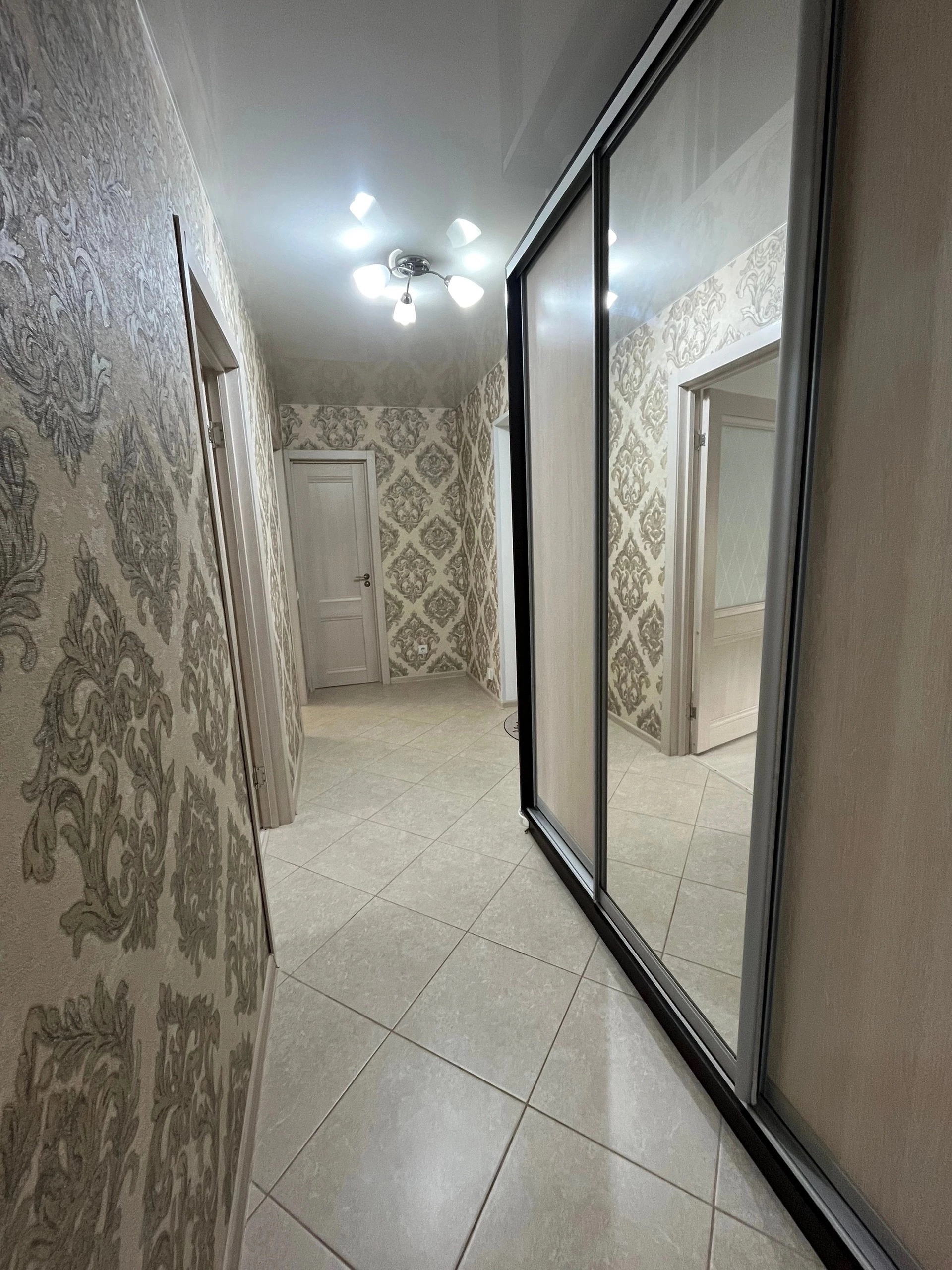Продам 3 ком кВ 72 м2