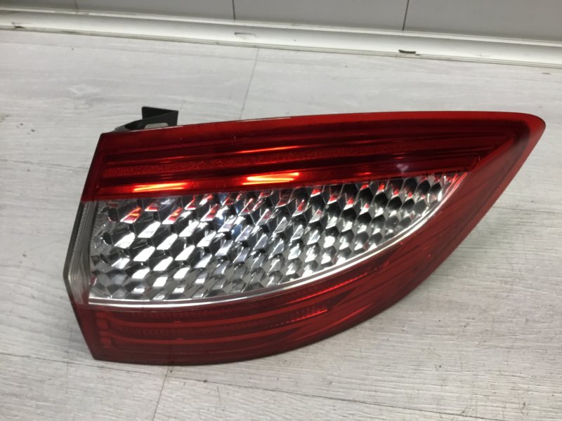 Фонарь правый FORD MONDEO 2 2009