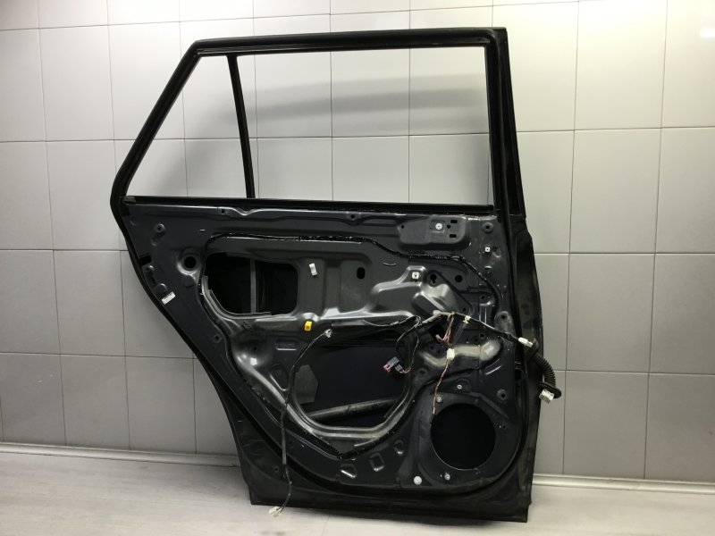 Дверь задняя левая TOYOTA AVENSIS УНИВЕРСАЛ 1CDFTV