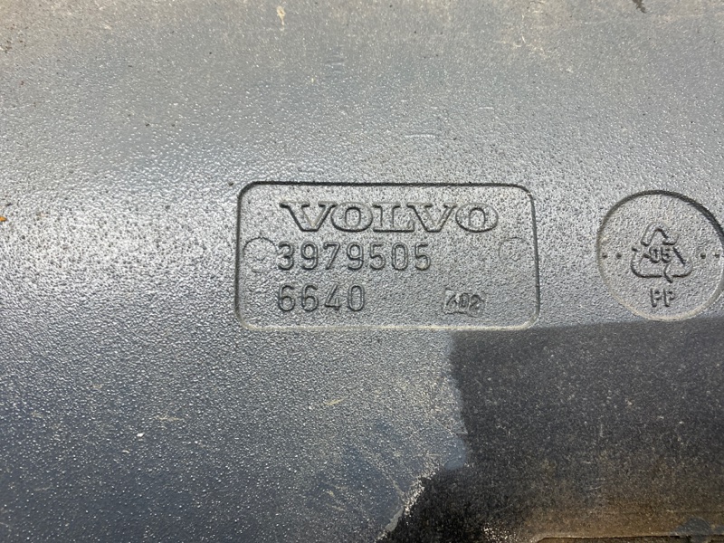 Корпус воздушного фильтра Volvo FH 12 12 2006