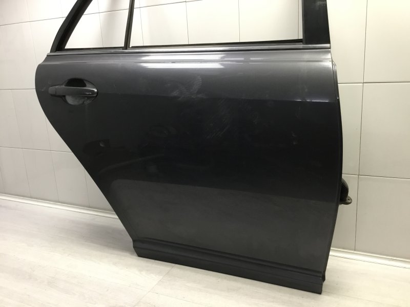 Дверь задняя правая TOYOTA AVENSIS УНИВЕРСАЛ