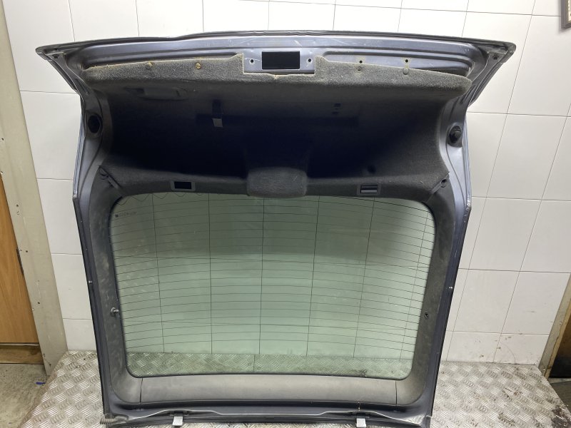 Крышка багажника голая OPEL VECTRA 2004